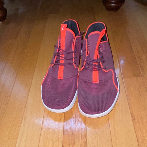 Jordan eclipse Bordeaux - Picture 2 of 4